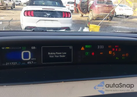 2019 Toyota Prius Xle z USA, uszkodzony, nr VIN JTDKARFU6K3089904